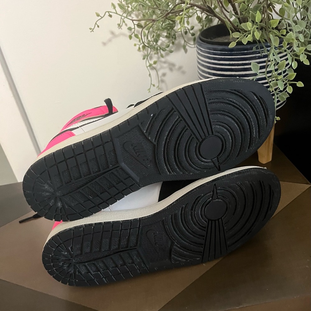 Nike Air Jordan 1 Mid Pink Black White Sneakers | Women’s Size 6 - Picture 8 of 9